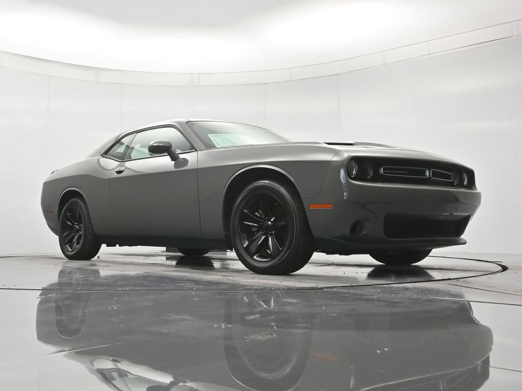 Used 2023 Dodge Challenger SXT RWD image 36