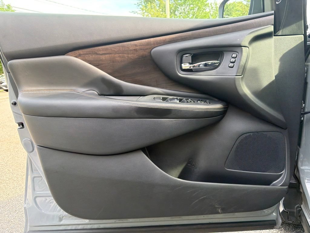 Used 2024 Nissan Murano Platinum w/ Cargo Package AWD/4WD image 13