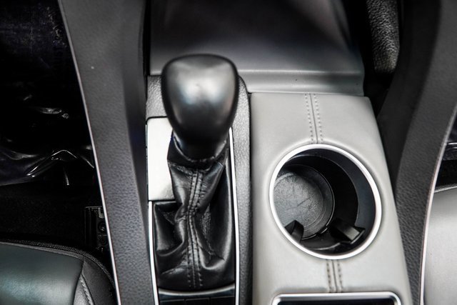 Used 2021 Toyota Avalon XLE w/ Moonroof Package image 22