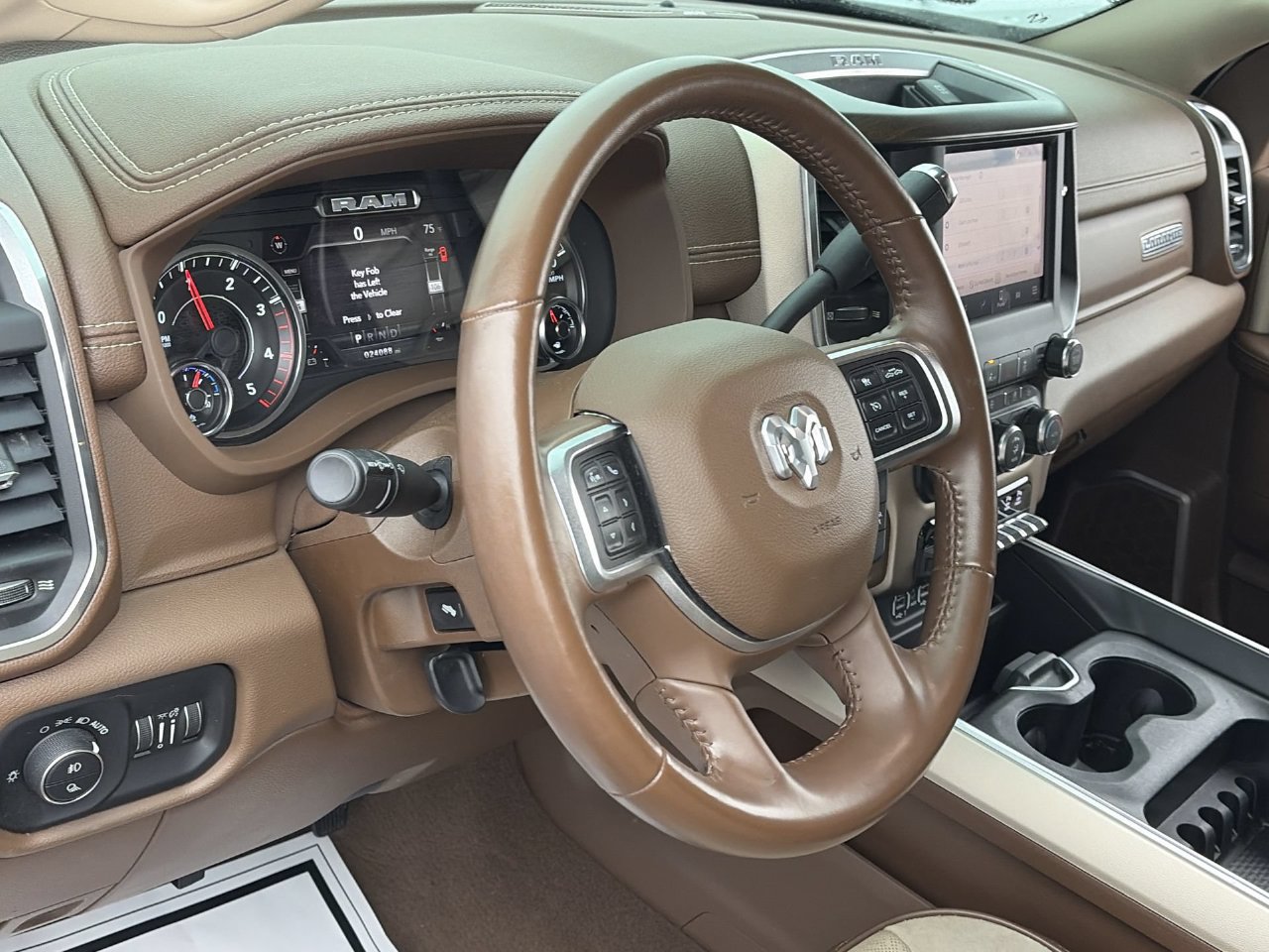 Used 2022 RAM 2500 Laramie AWD/4WD image 17
