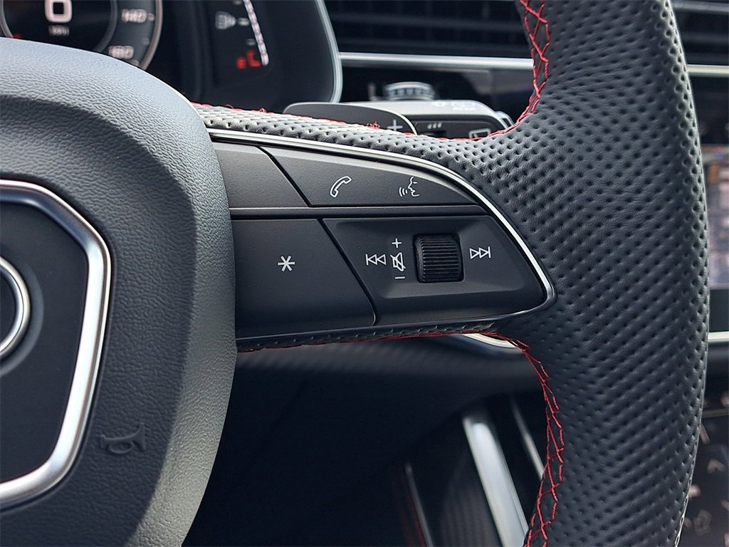 New 2026 Audi SQ7 Prestige image 9