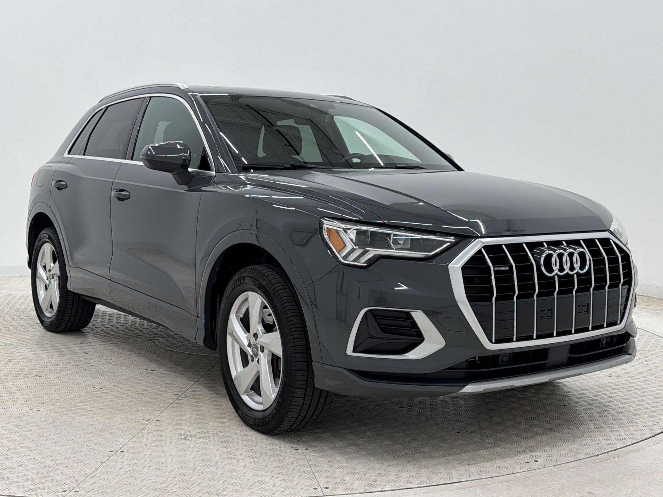 Used 2019 Audi Q3 2.0T Premium Plus AWD/4WD image 7