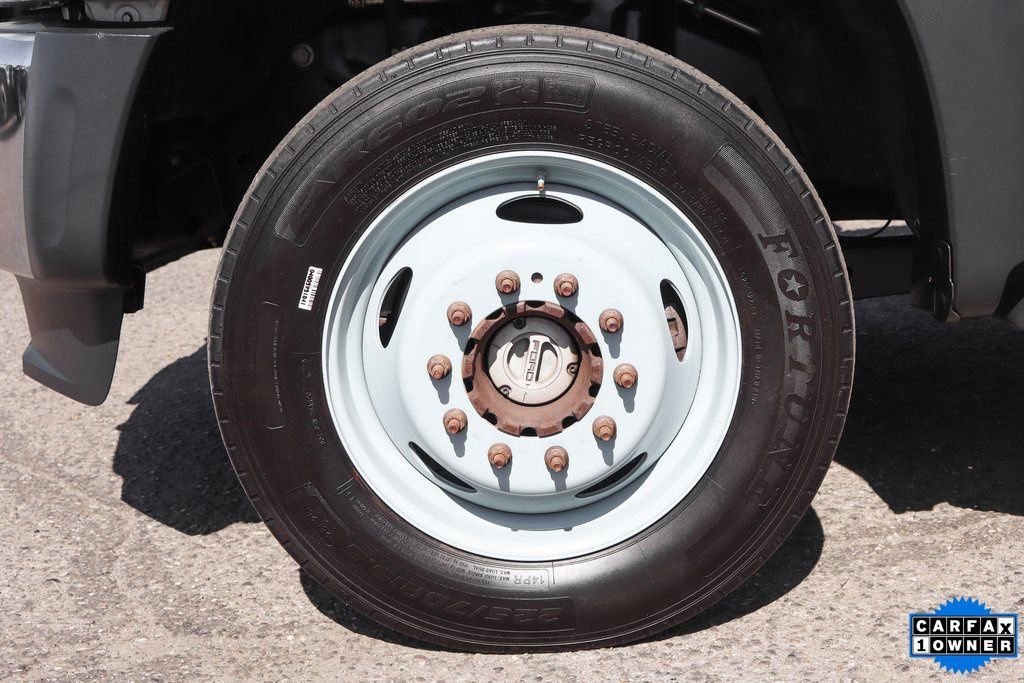 Used 2016 Ford F550 4x4 Crew Cab Super Duty image 38