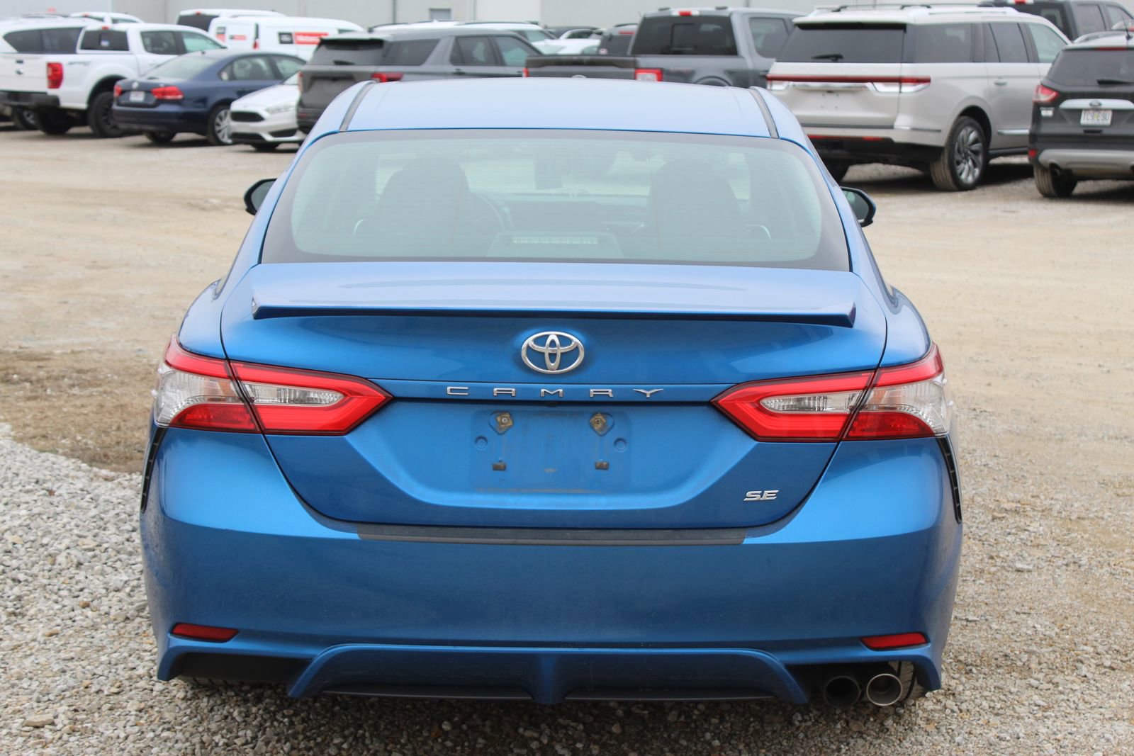 Used 2018 Toyota Camry L image 5