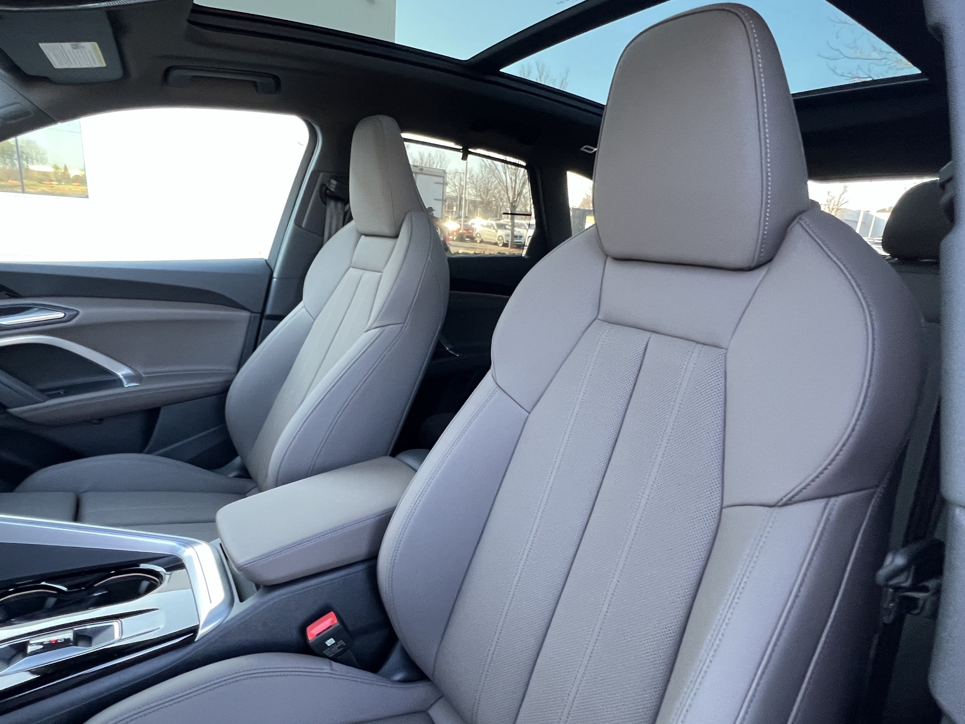 Used 2025 Audi Q5 Premium w/ Premium Plus AWD/4WD image 15