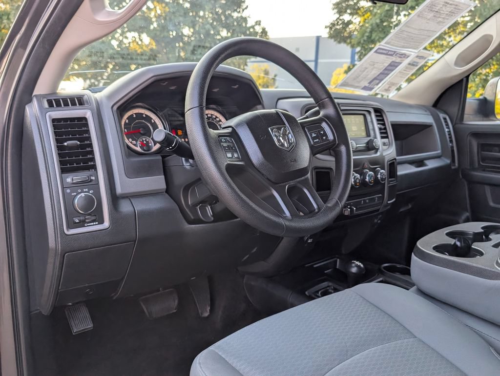 Used 2017 RAM 3500 Tradesman w/ Chrome Appearance Group AWD/4WD image 4