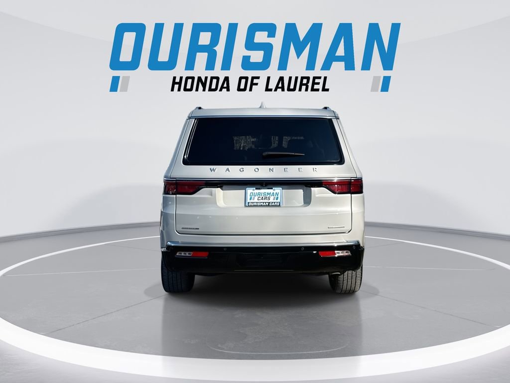 Used 2022 Jeep Wagoneer Series III w/ Flexible Seating Group image 7