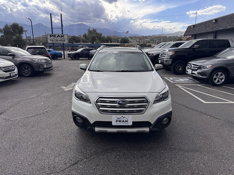 Used 2017 Subaru Outback 2.5i Limited AWD/4WD image 2