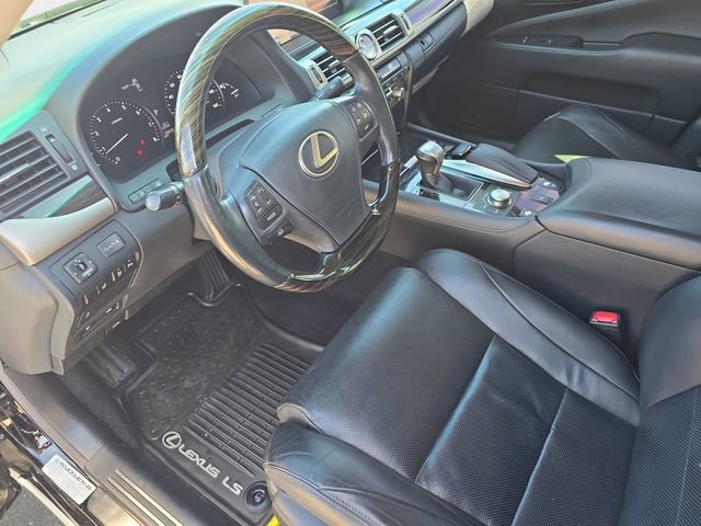 Used 2014 Lexus LS 460 AWD w/ Comfort Package image 19