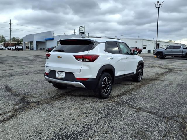 Used 2025 Chevrolet TrailBlazer LT AWD/4WD image 20