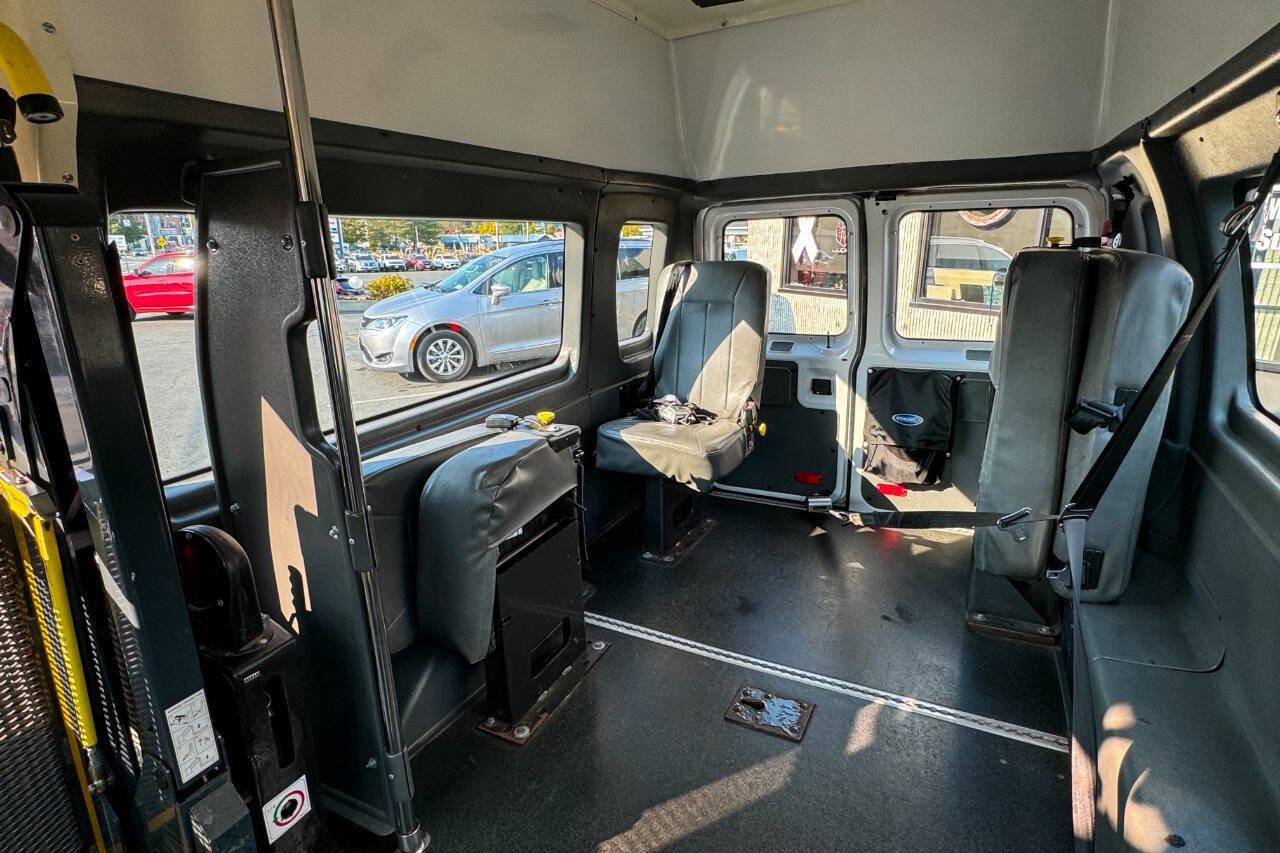 Used 2011 Ford E-350 and Econoline 350 Extended Super Duty w/ PWR Group image 18