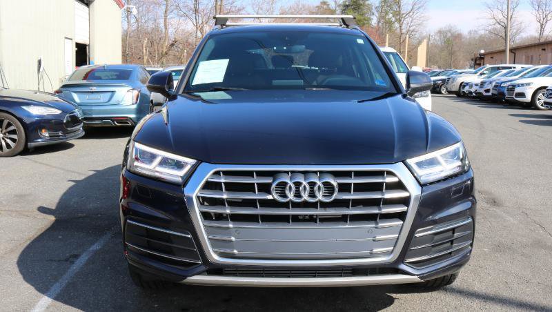 Used 2019 Audi Q5 2.0T Premium Plus w/ Premium Plus Package AWD/4WD image 2