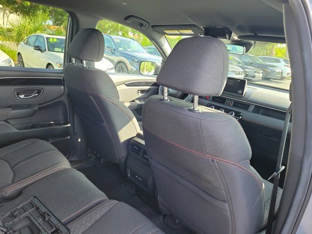 Certified 2025 Honda Pilot Sport image 10