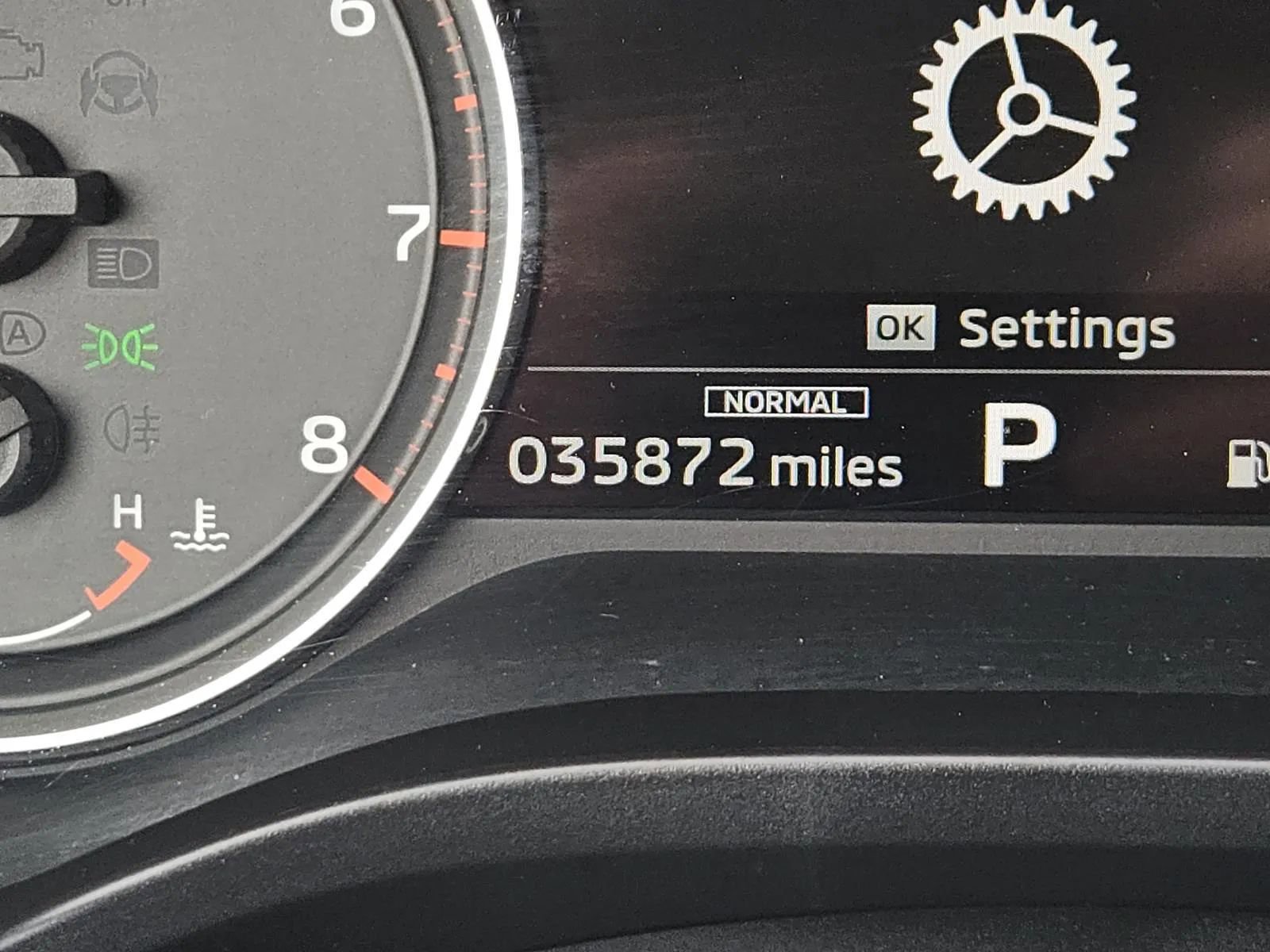 Used 2024 Mitsubishi Outlander SE Black Edition image 16