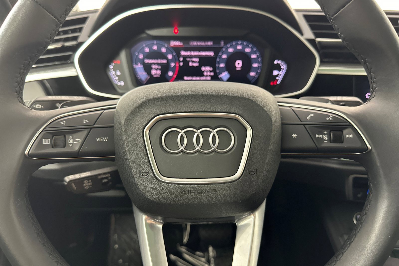 Used 2025 Audi Q3 2.0T Premium w/ Convenience Package image 21