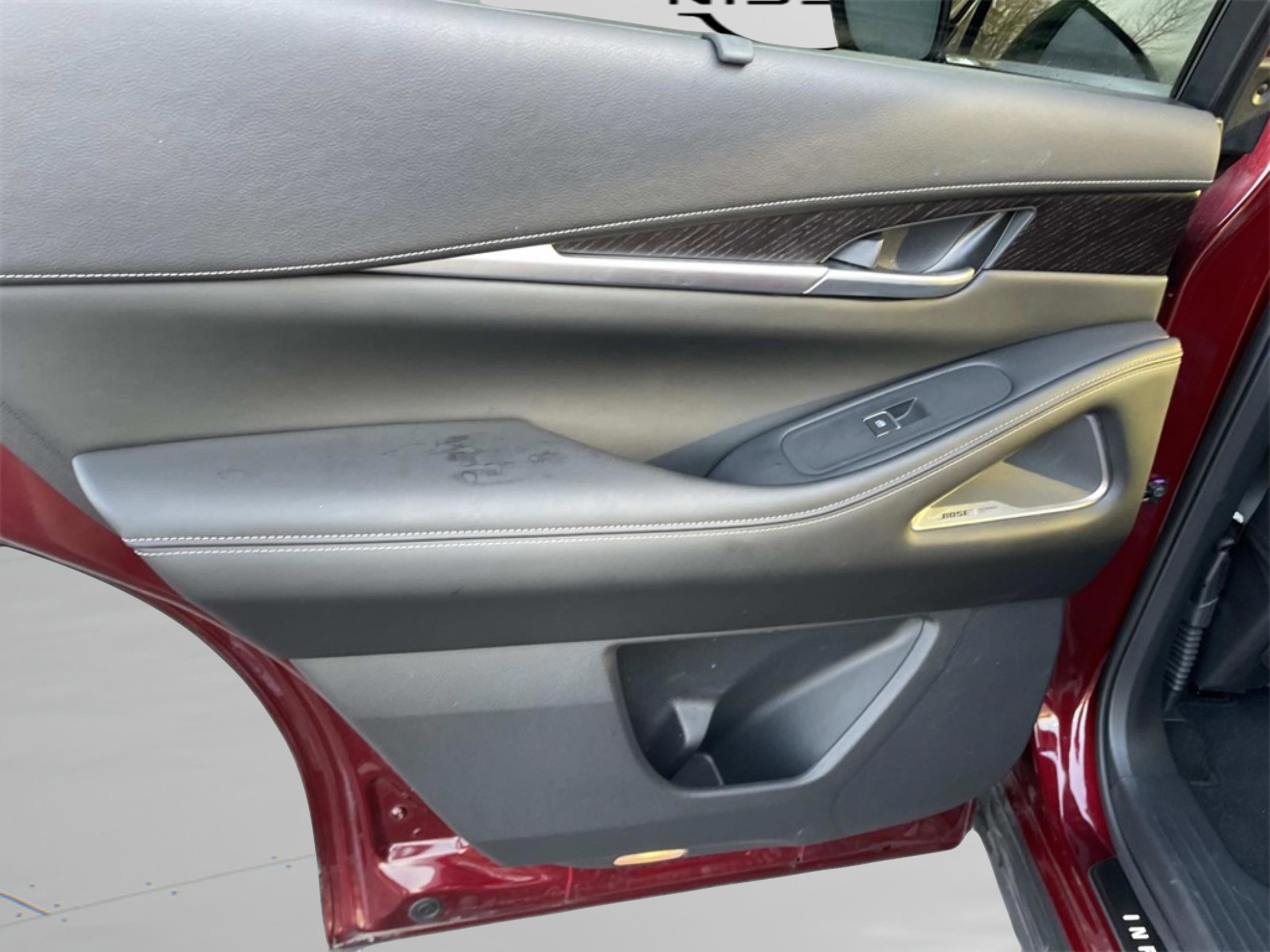 Used 2025 INFINITI QX60 Sensory w/ Vision Package image 6