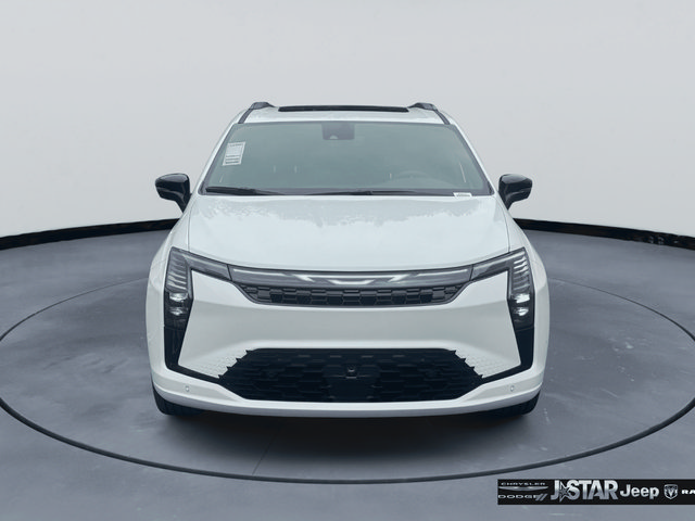 New 2027 Chrysler Pacifica Limited FWD image 2