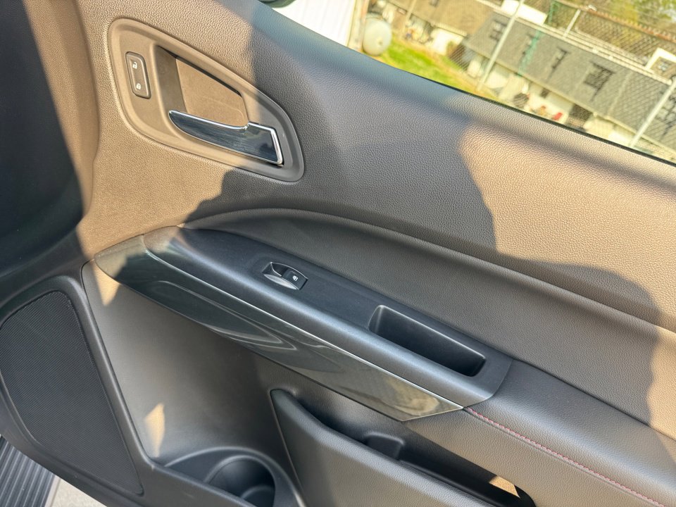 Used 2016 GMC Canyon SLE w/ All Terrain Package image 35