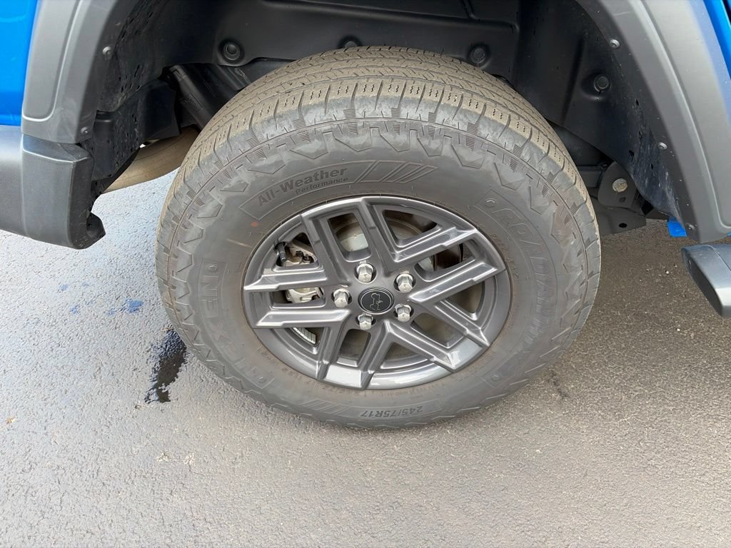 Used 2025 Jeep Wrangler Unlimited Sport AWD/4WD image 9