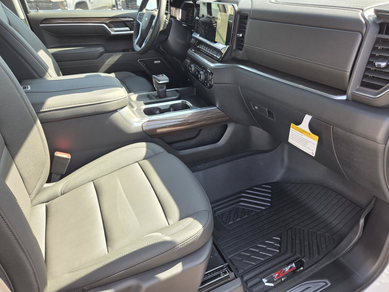 New 2026 Chevrolet Silverado 1500 RST w/ Z71 Off-Road Package AWD/4WD image 9