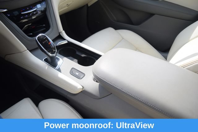 Used 2017 Cadillac XT5 Luxury w/ Driver Awareness Package FWD image 12