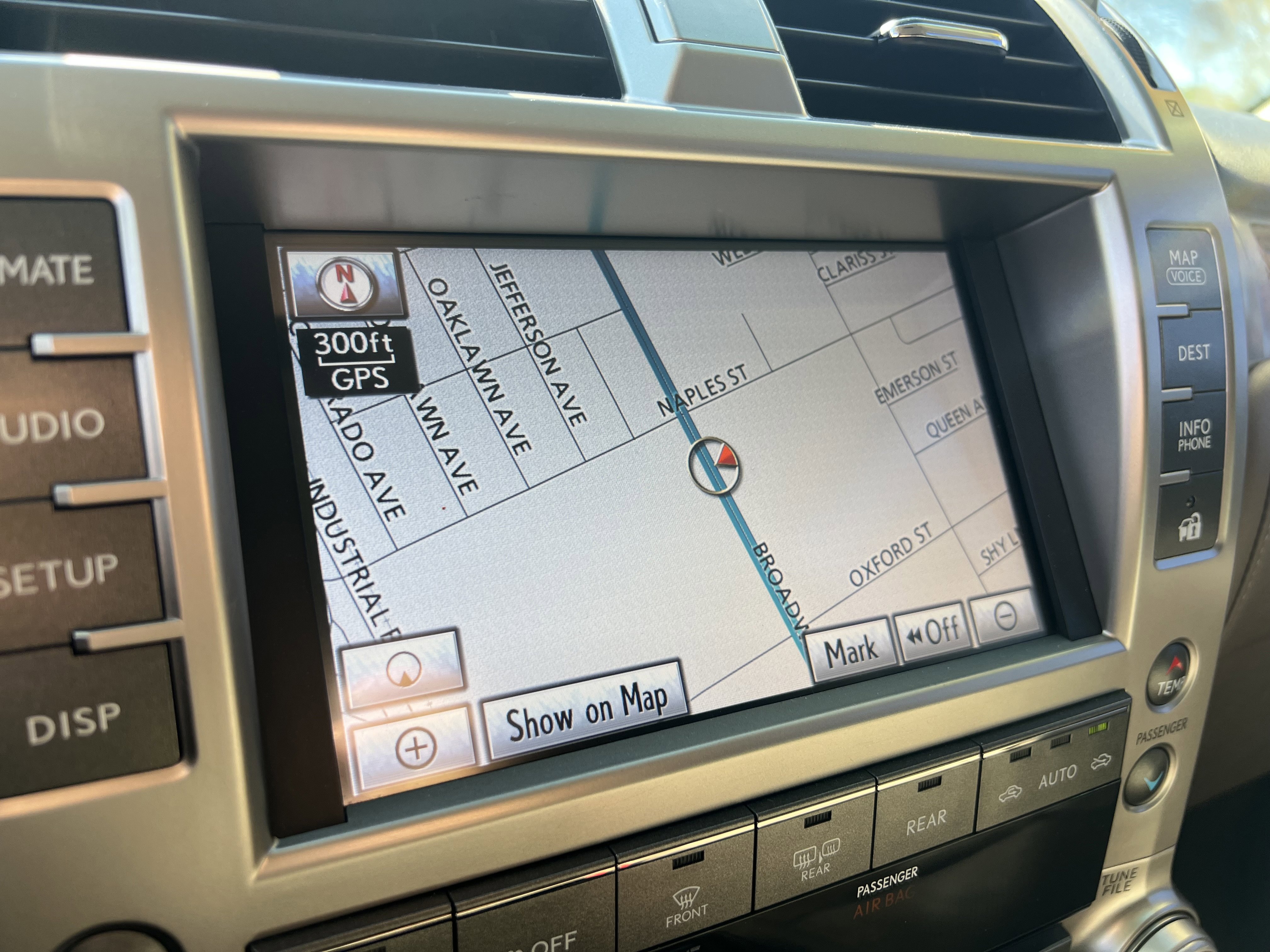 Used 2013 Lexus GX 460 image 24