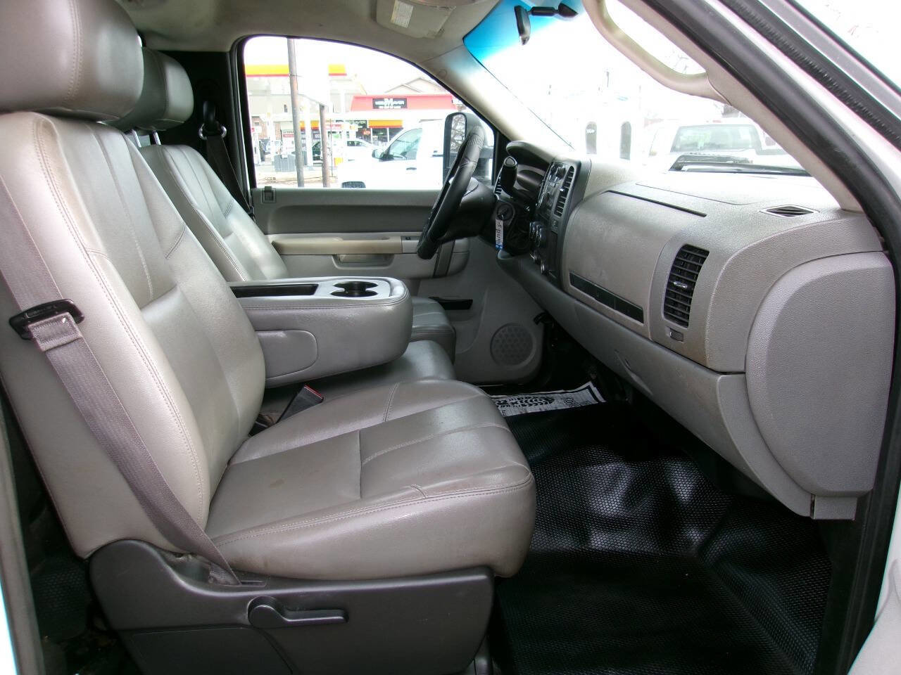 Used 2013 Chevrolet Silverado 2500 W/T w/ Snow Plow Prep Package image 11