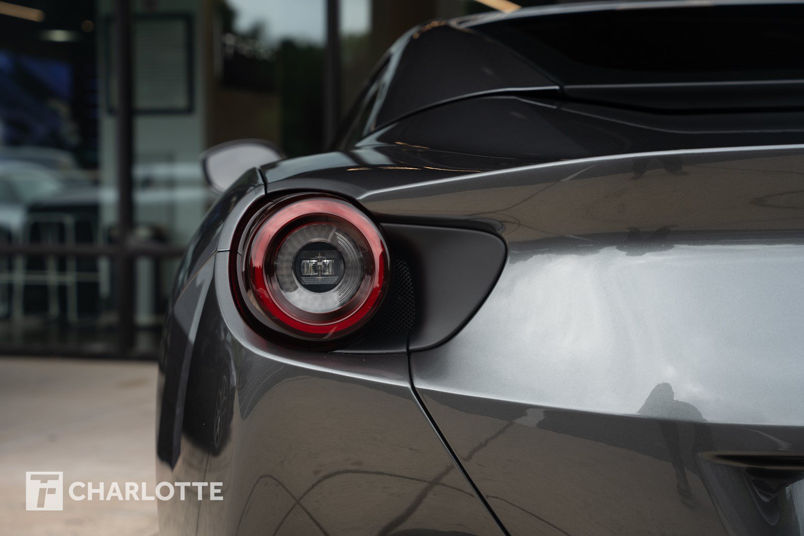 Used 2020 Ferrari Portofino RWD image 13