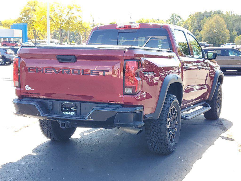 Certified 2024 Chevrolet Colorado Trail Boss w/ Advanced Trailering Package AWD/4WD image 3