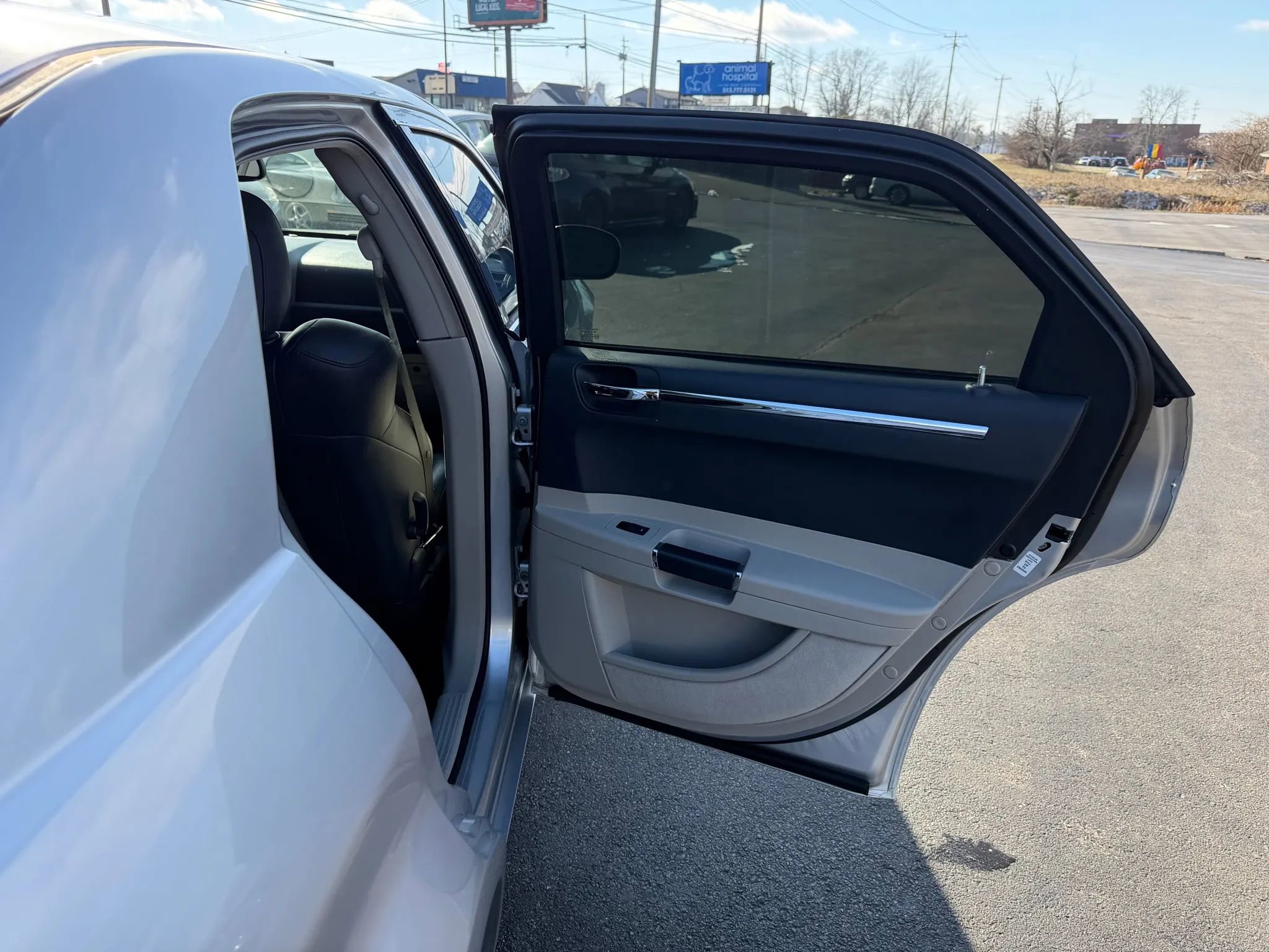 Used 2006 Chrysler 300 SRT8 w/ SRT Option Group II image 32