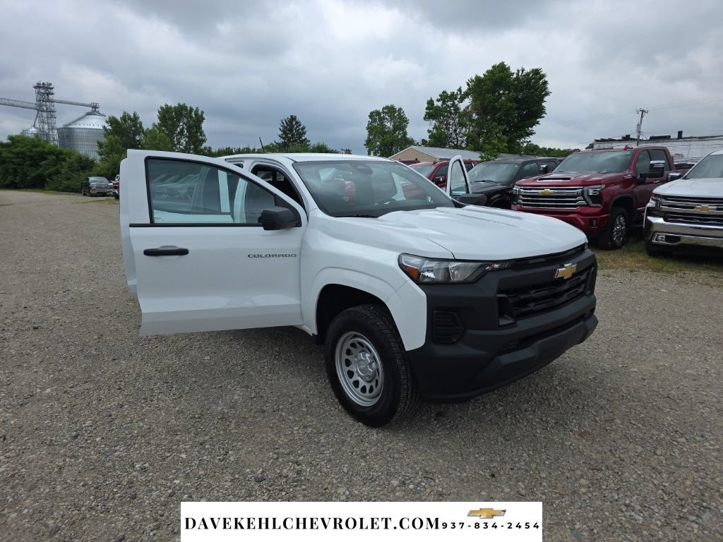 Used 2024 Chevrolet Colorado W/T w/ WT Convenience Package RWD image 39