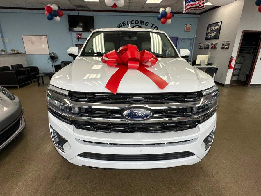 Used 2023 Ford Expedition Max Limited image 4