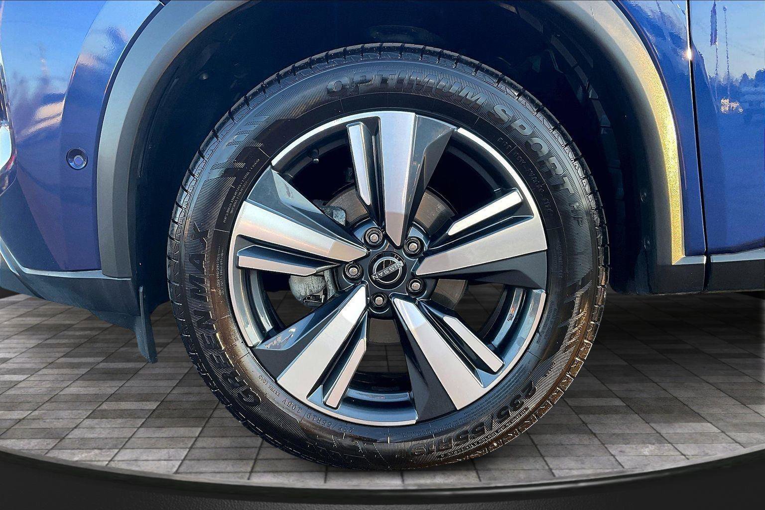 Used 2023 Nissan Rogue SL w/ SL Premium Package AWD/4WD image 10