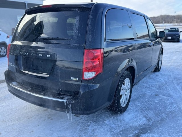 Used 2019 Dodge Grand Caravan SE w/ Rear Park Assist Package image 13