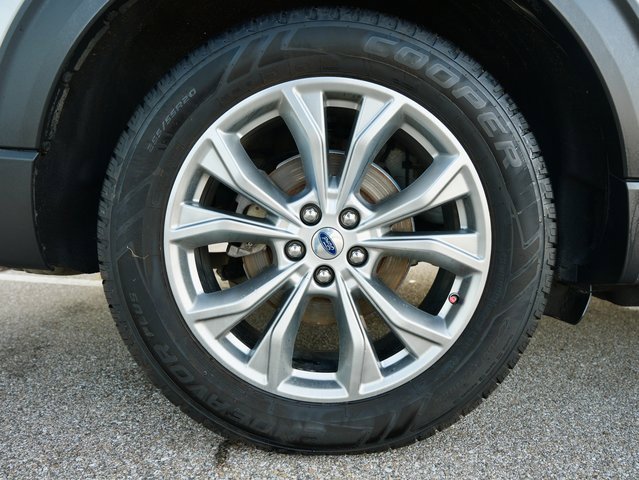 Used 2020 Ford Explorer Limited image 35