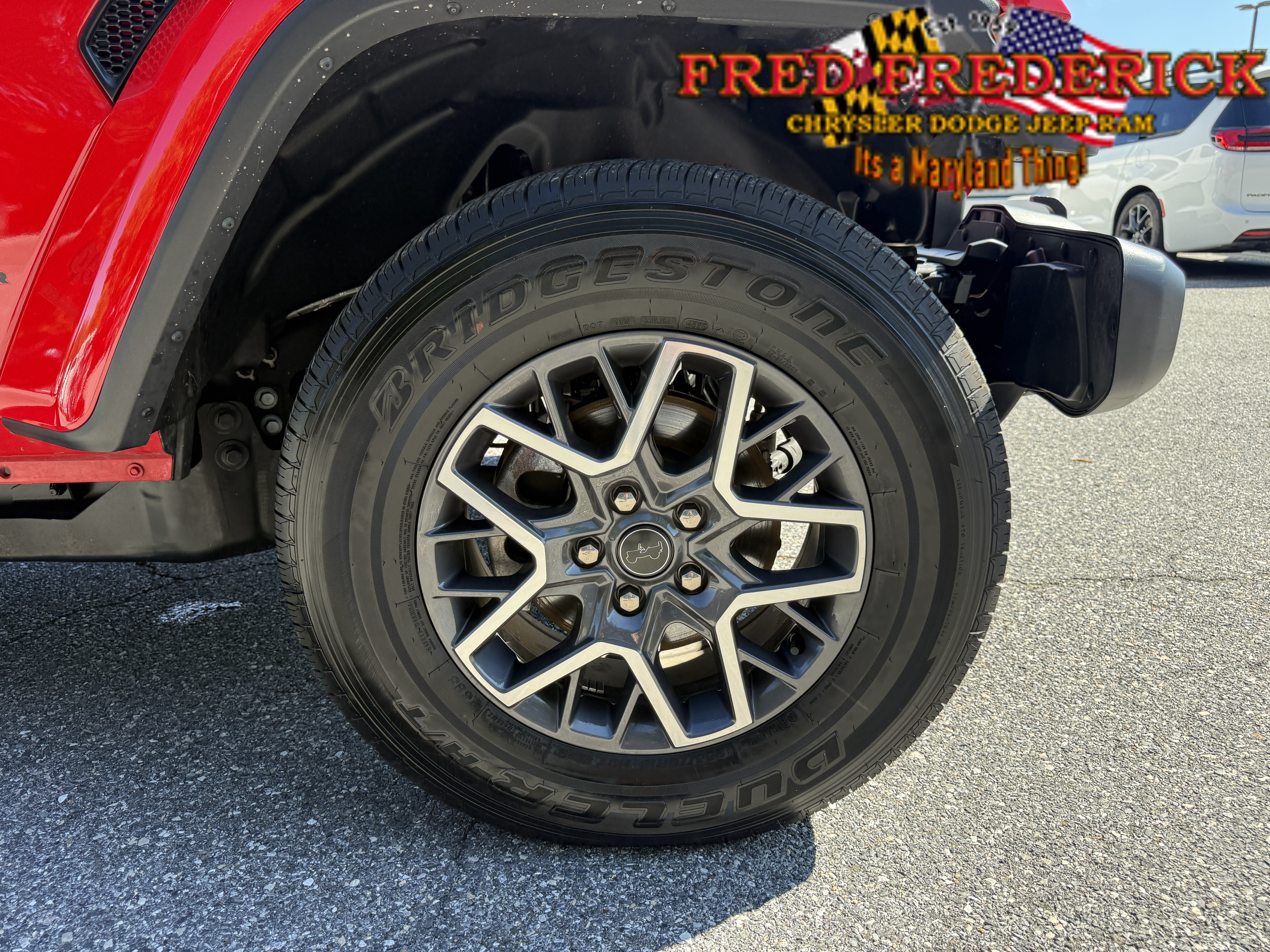 Used 2026 Jeep Wrangler Unlimited Sahara AWD/4WD image 9