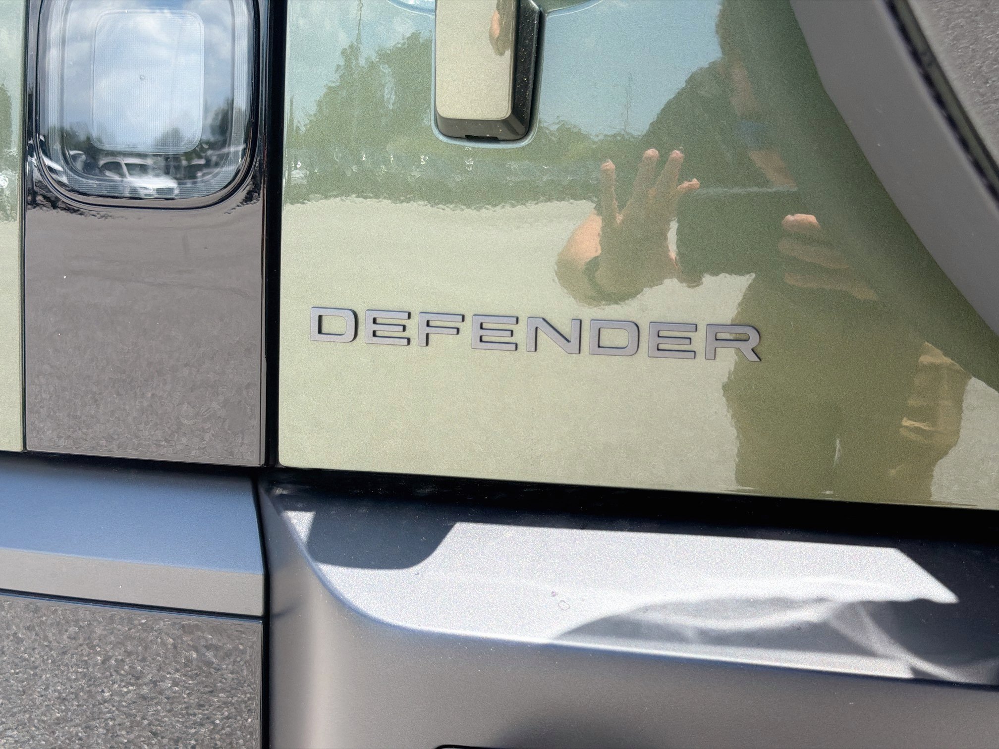 New 2026 Land Rover Defender 110 X-Dynamic SE AWD/4WD image 11