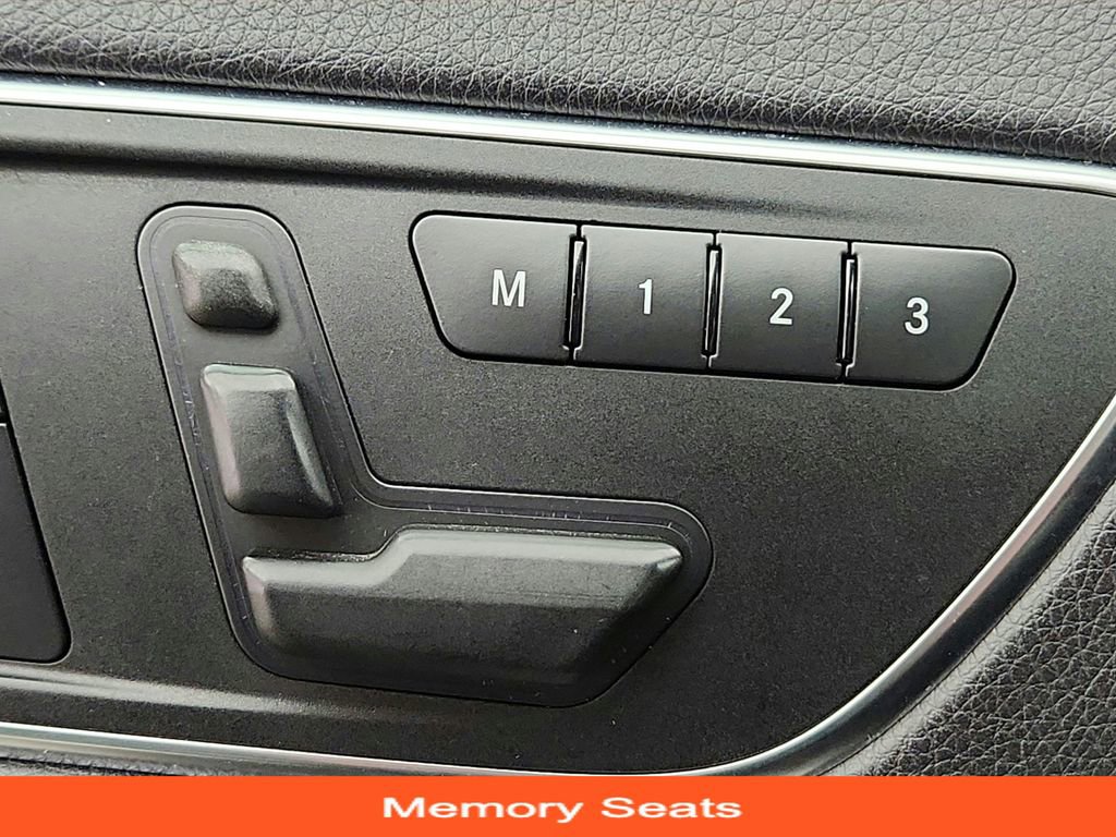 Used 2015 Mercedes-Benz GLA 250 4MATIC image 32