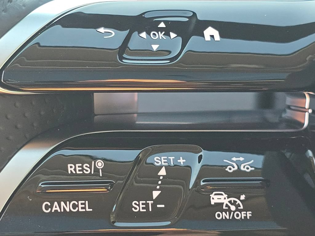New 2026 Mercedes-Benz GLS 450 4MATIC image 38