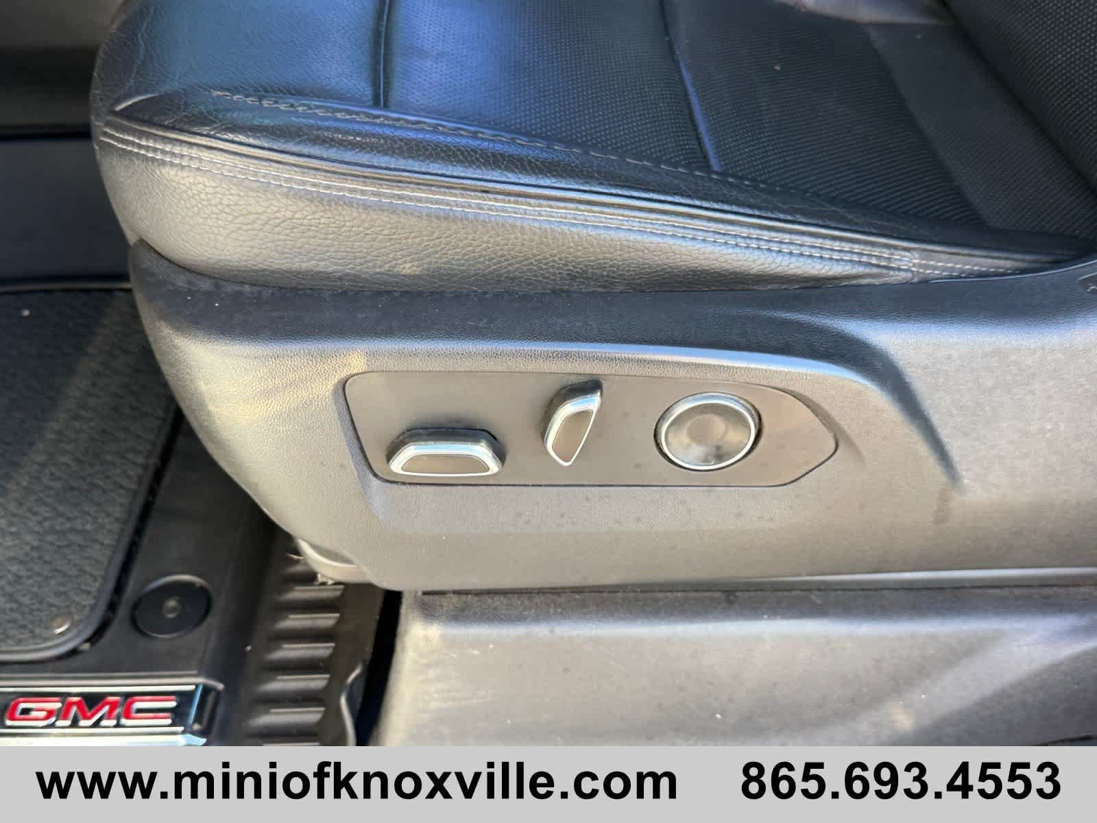 Used 2024 GMC Sierra 3500 Denali w/ Denali Reserve Package AWD/4WD image 16