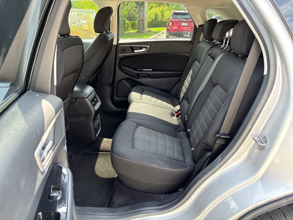 Used 2018 Ford Edge SEL AWD/4WD image 30
