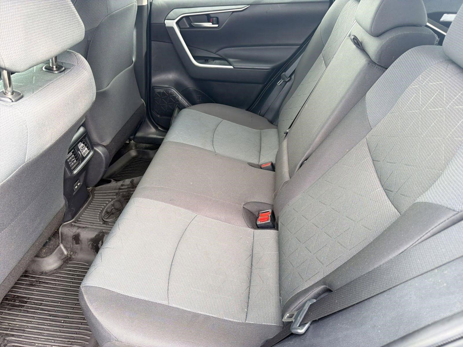 Certified 2024 Toyota RAV4 XLE FWD image 30