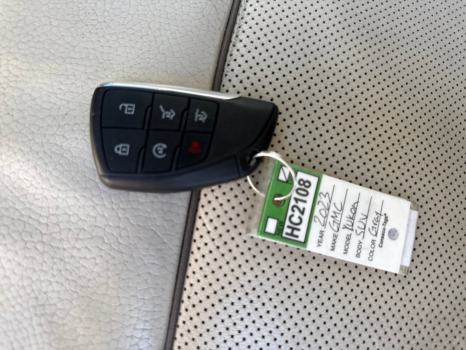 Used 2023 GMC Yukon Denali image 29