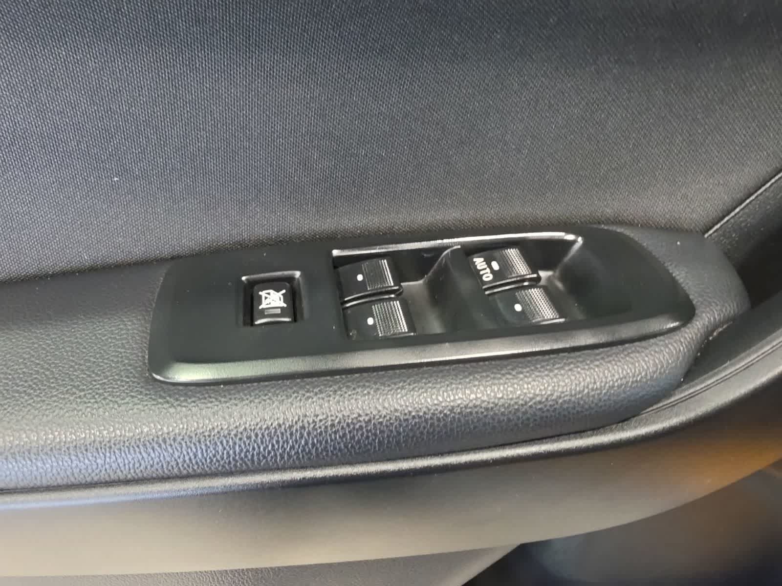 Used 2019 Ford Ranger XLT w/ Equipment Group 302A Luxury AWD/4WD image 18