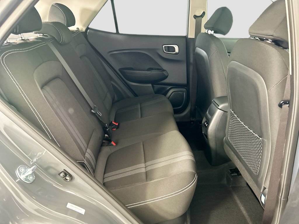 Used 2025 Hyundai Venue SEL FWD image 20