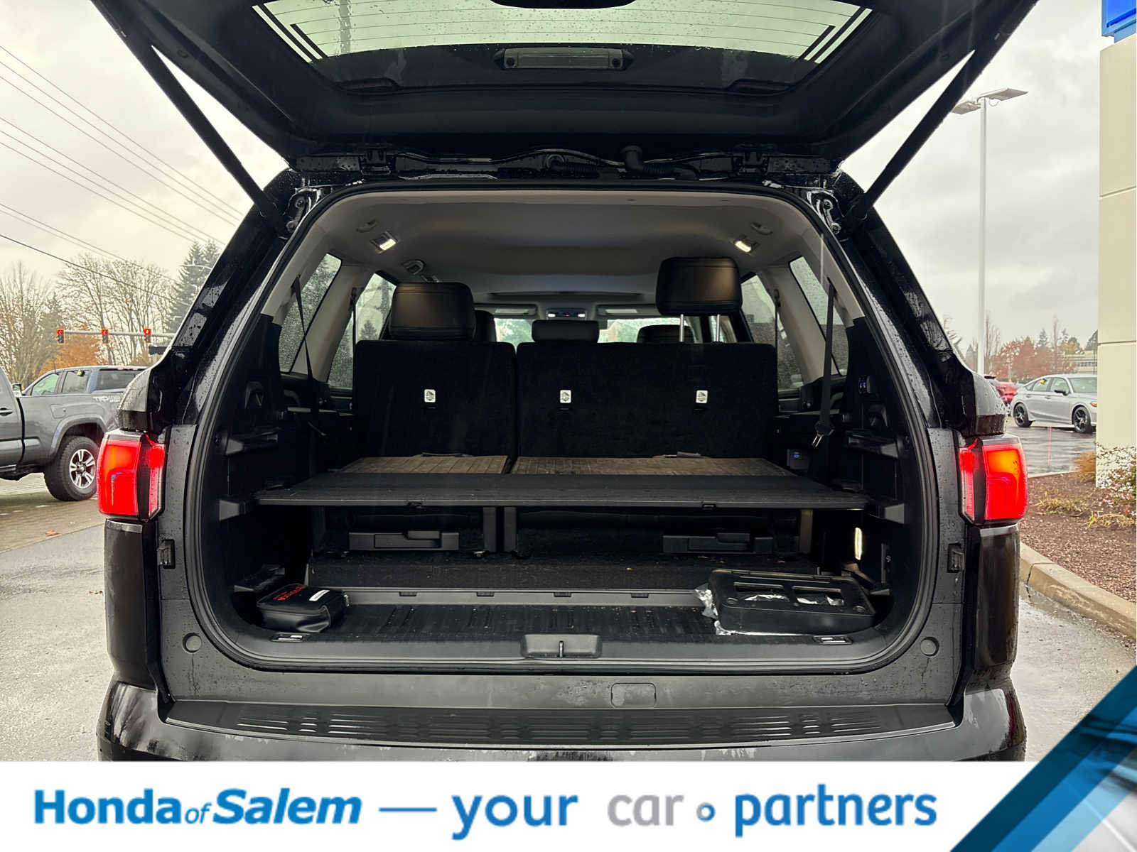 Used 2024 Toyota Sequoia SR5 w/ SR5 Premium Package image 23