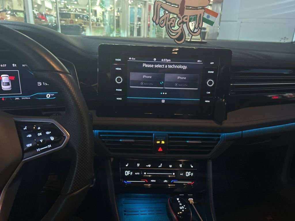 Used 2025 Volkswagen Jetta GLI Autobahn image 9