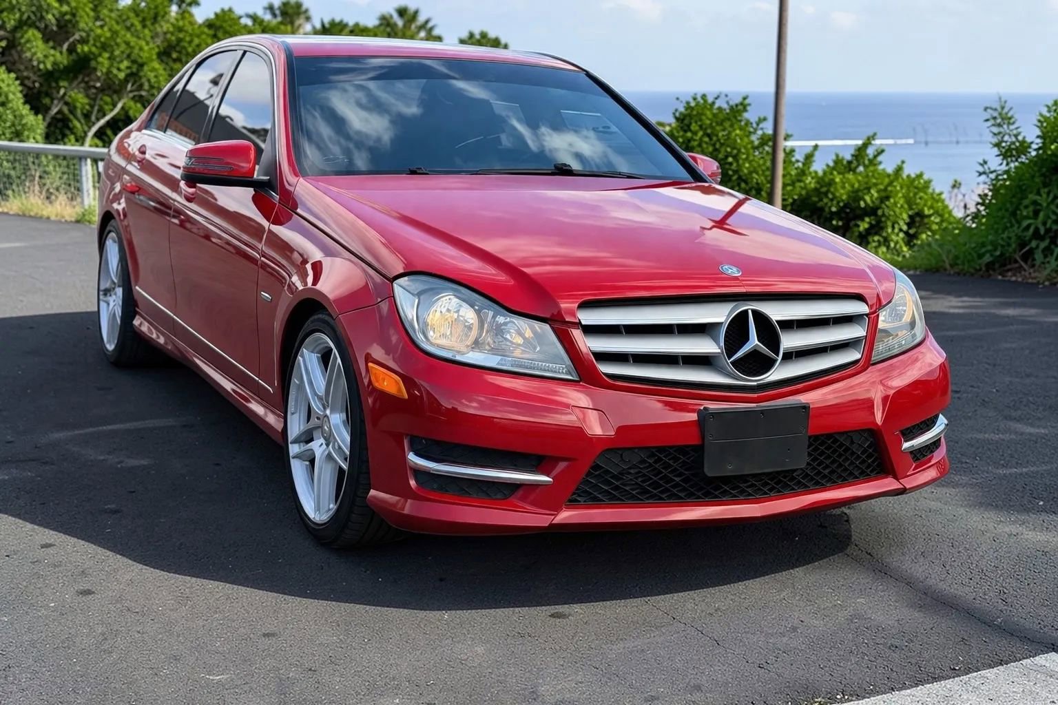 Used 2012 Mercedes-Benz C 250 Sedan image 2