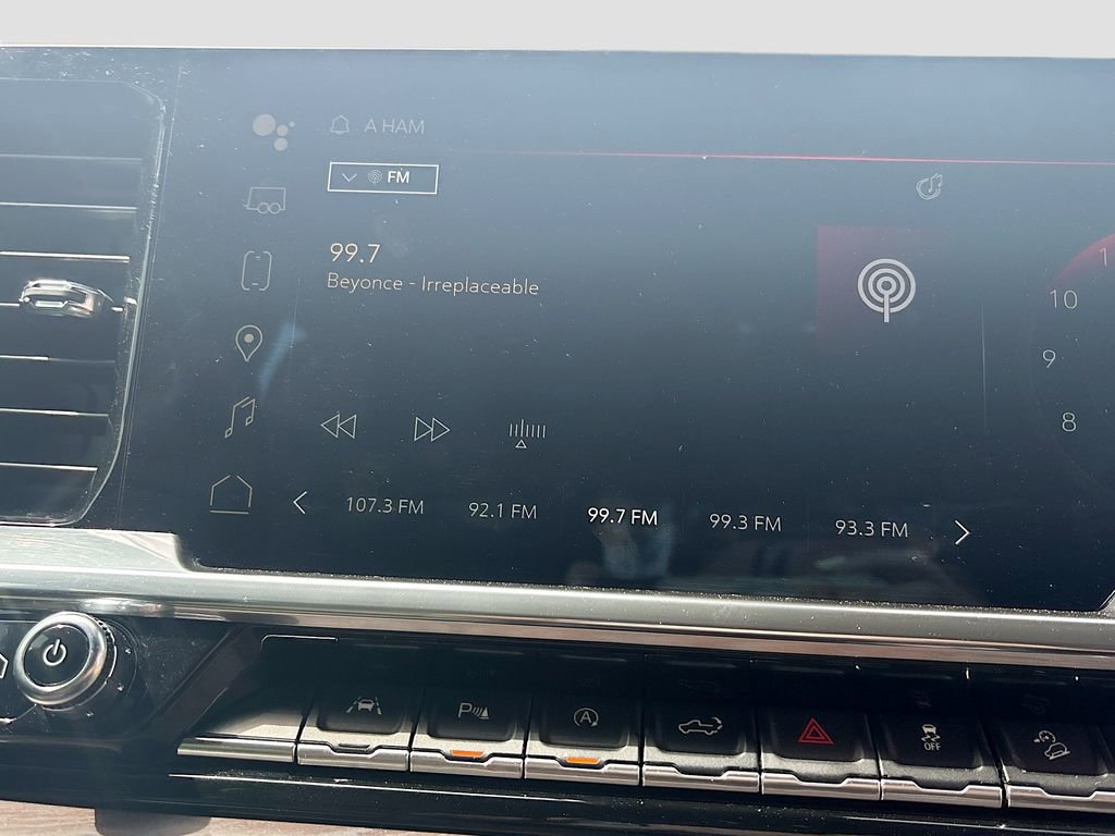 Used 2022 GMC Sierra 1500 SLT w/ SLT Premium Plus Package image 31