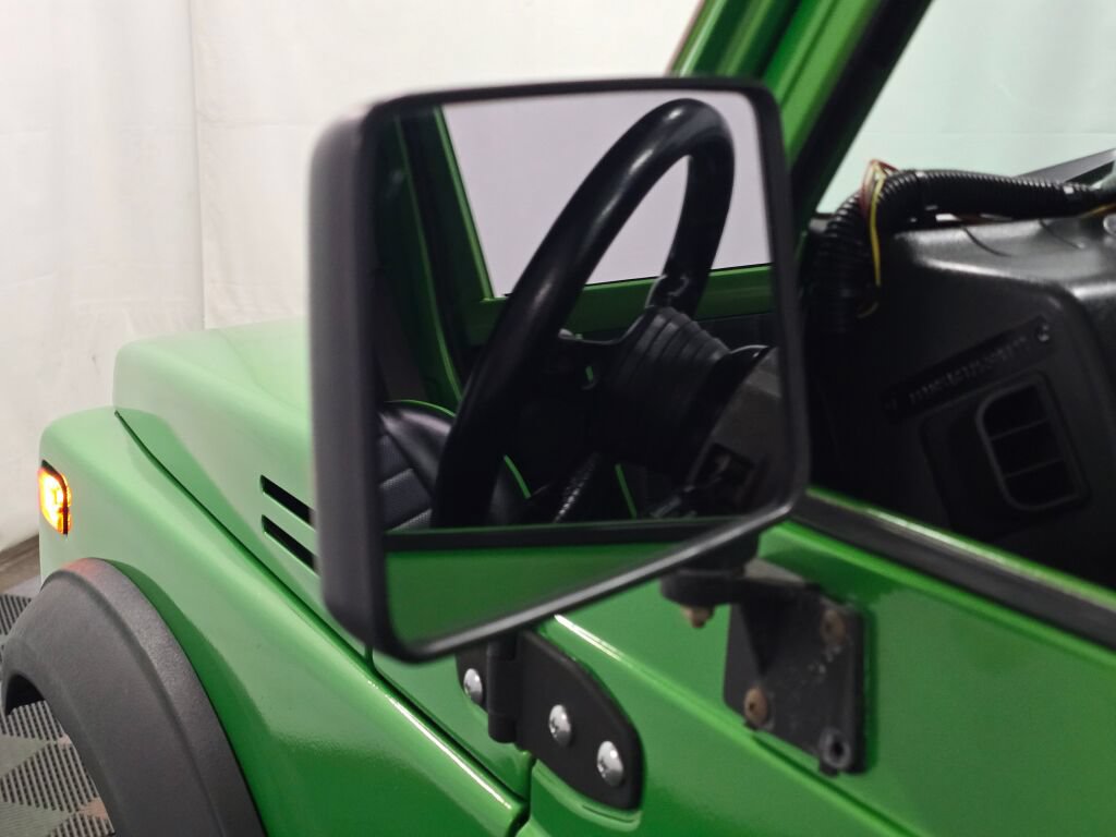 Used 1988 Suzuki Samurai 4WD Soft Top image 32